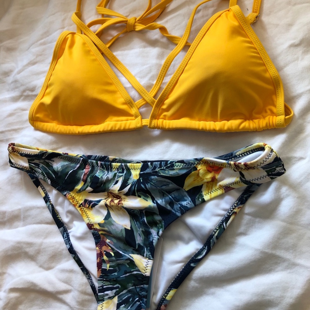 Cupshe Bikini Set